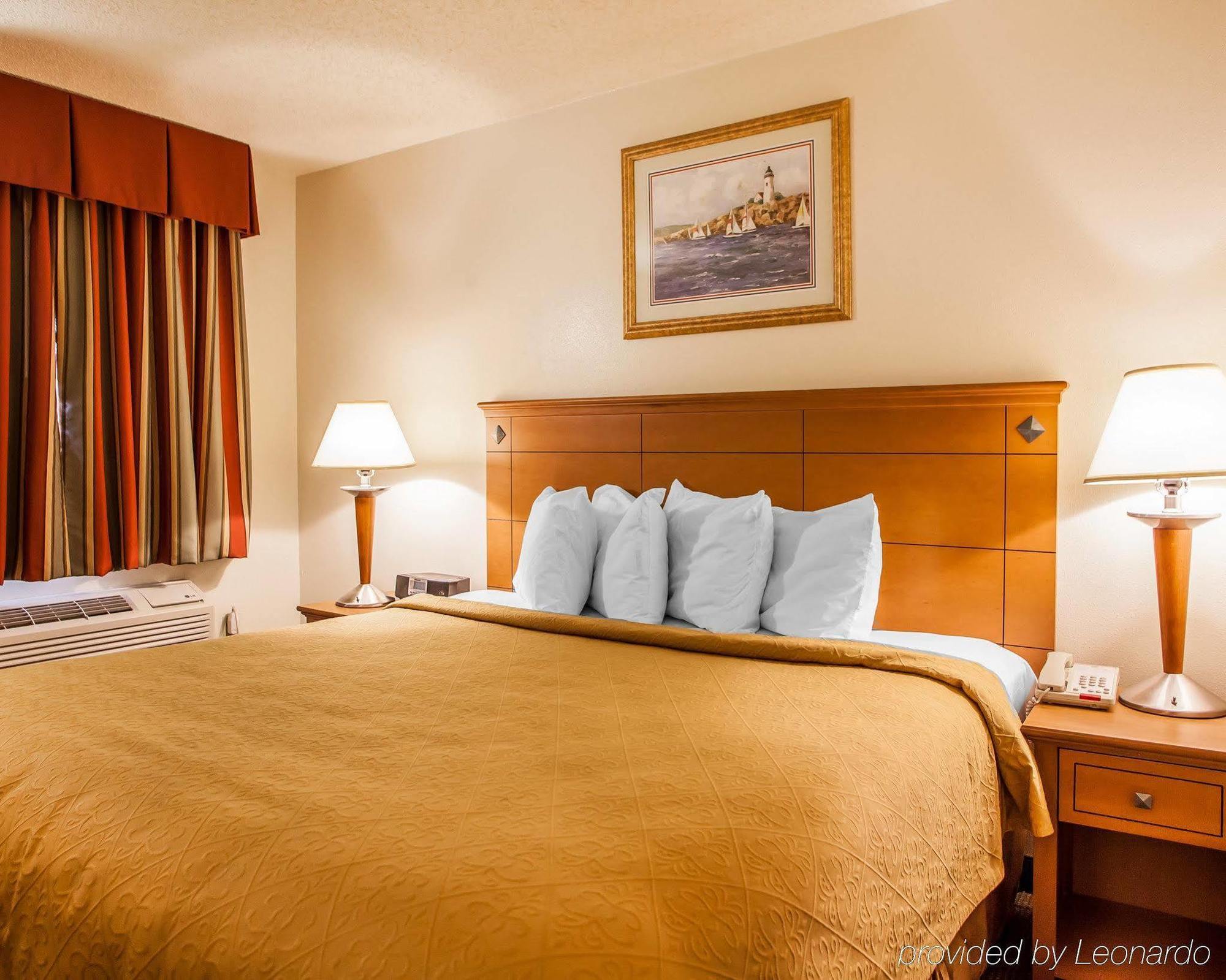 Rodeway Inn Point Pleasant Beach Экстерьер фото