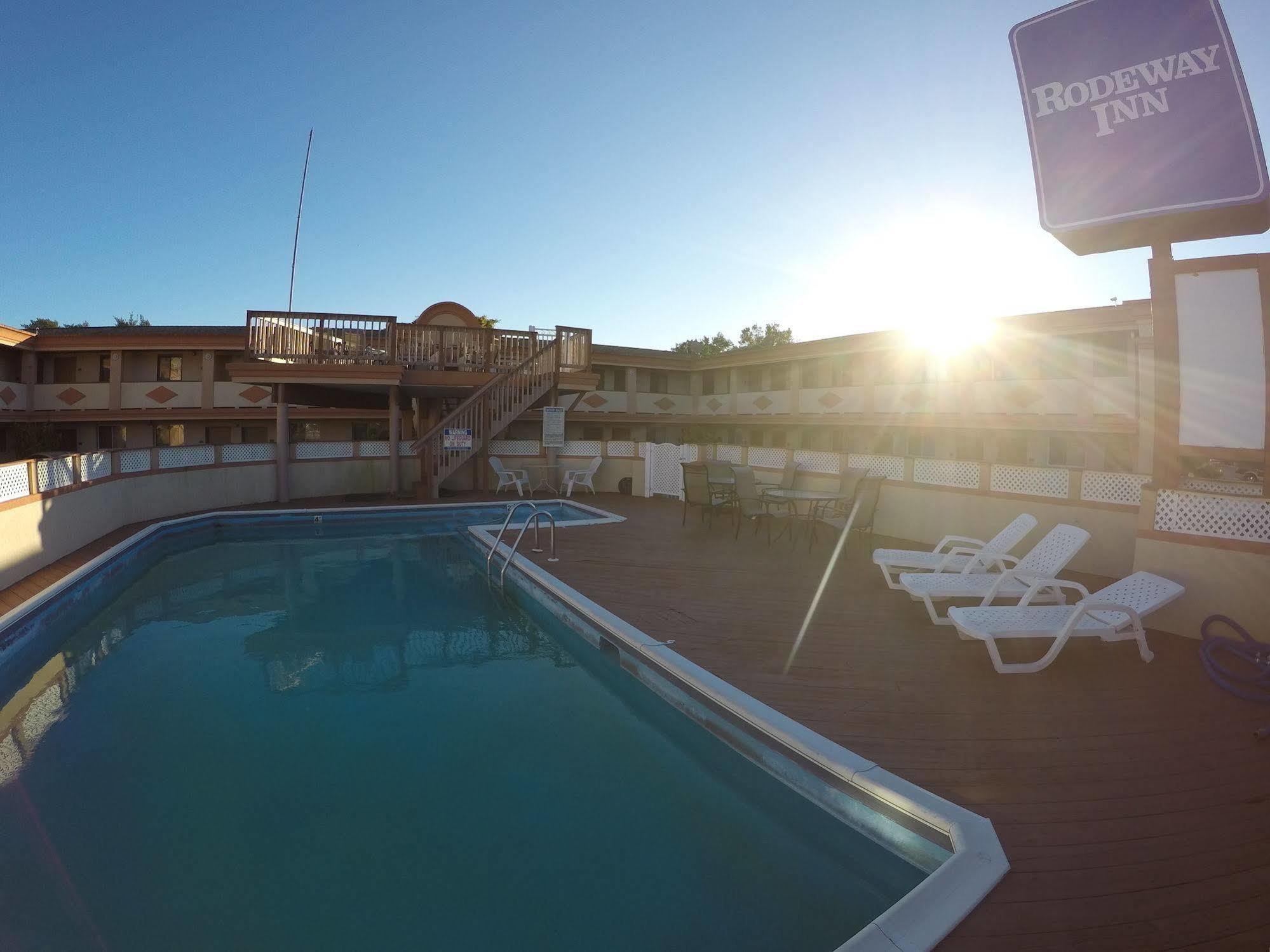 Rodeway Inn Point Pleasant Beach Экстерьер фото