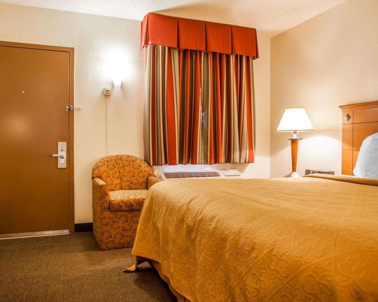 Rodeway Inn Point Pleasant Beach Экстерьер фото